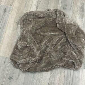 Pottery Barn Anywhere chair cover - Taupe Sherpa